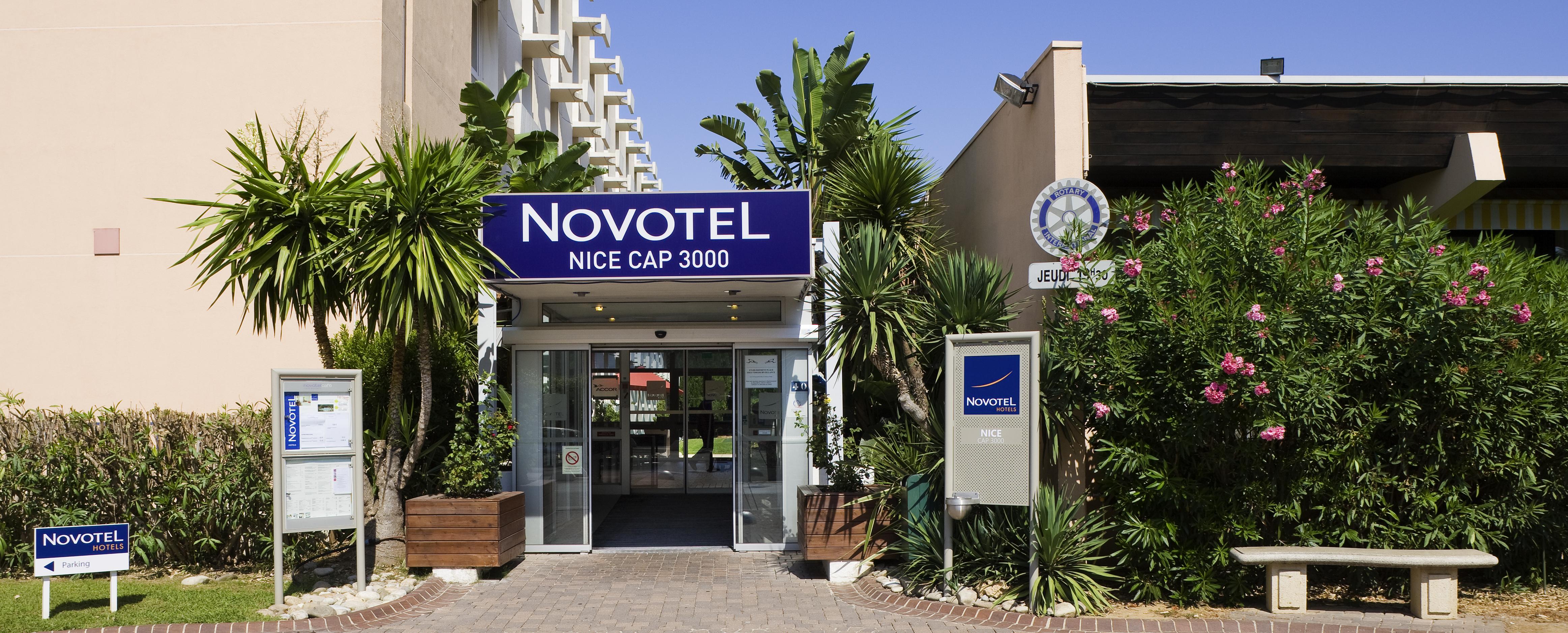 Novotel Nice Aeroport Cap 3000 Сен-Лоран-дю-Вар Экстерьер фото