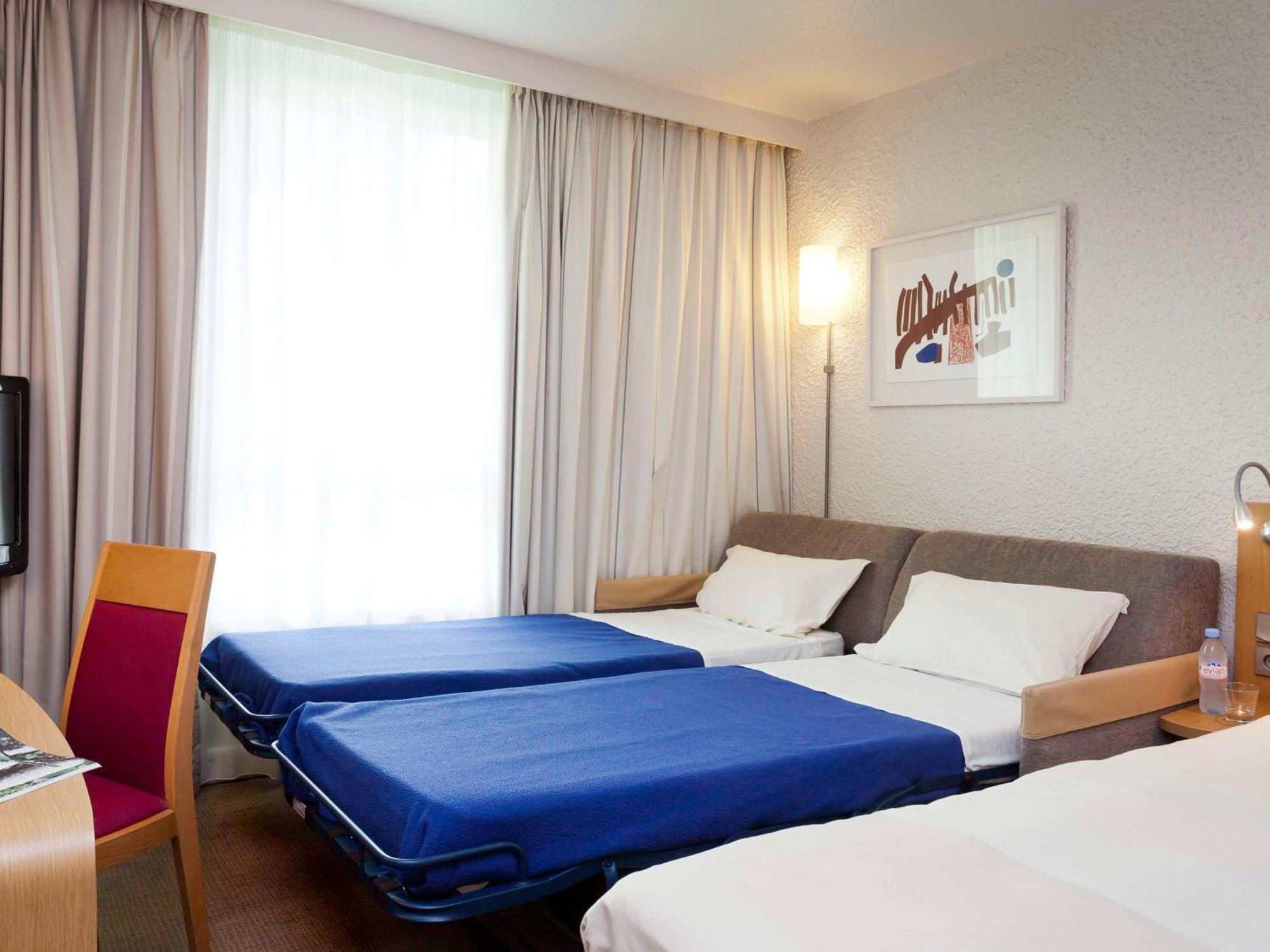 Novotel Nice Aeroport Cap 3000 Сен-Лоран-дю-Вар Экстерьер фото