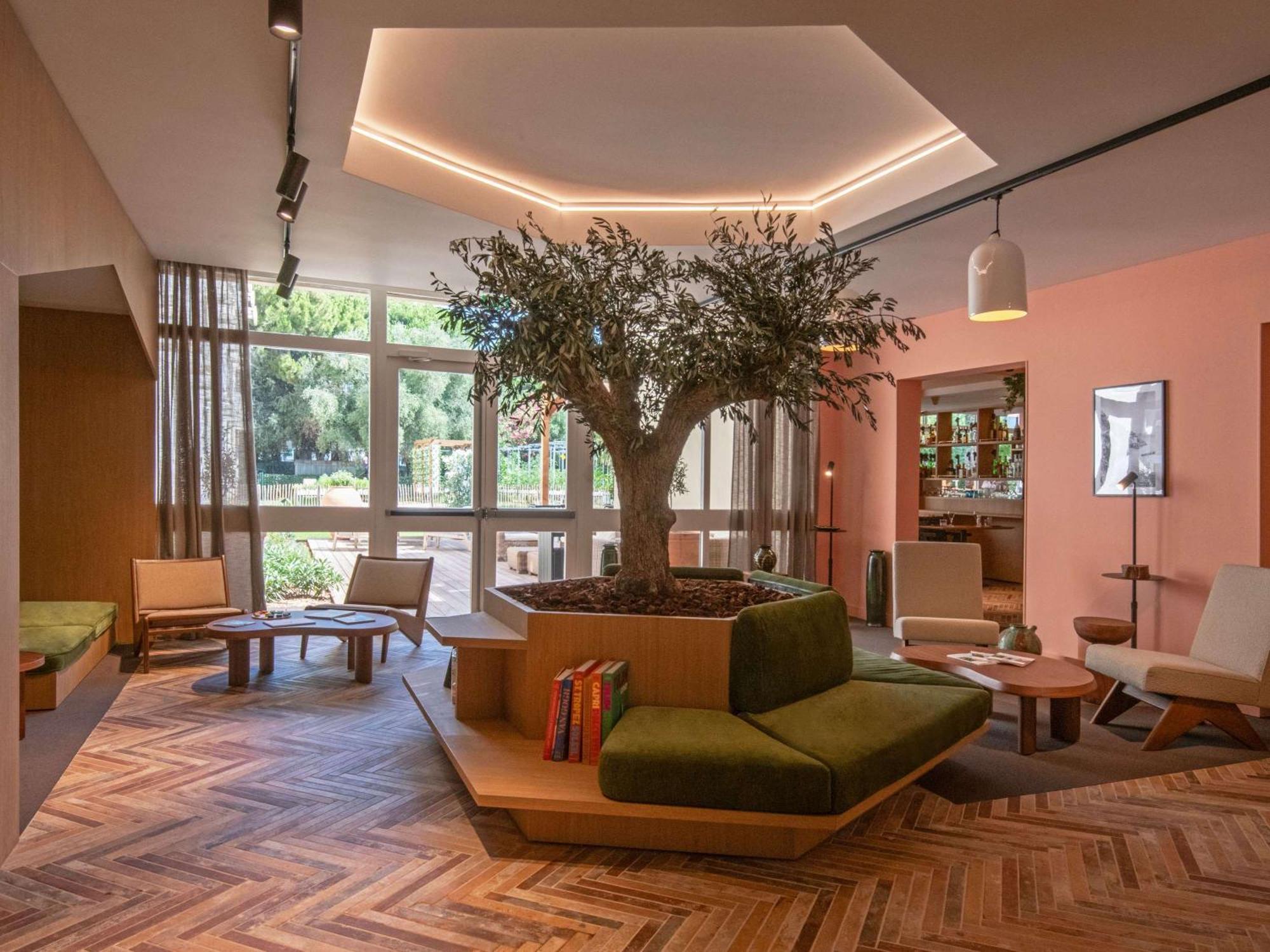 Novotel Nice Aeroport Cap 3000 Сен-Лоран-дю-Вар Экстерьер фото