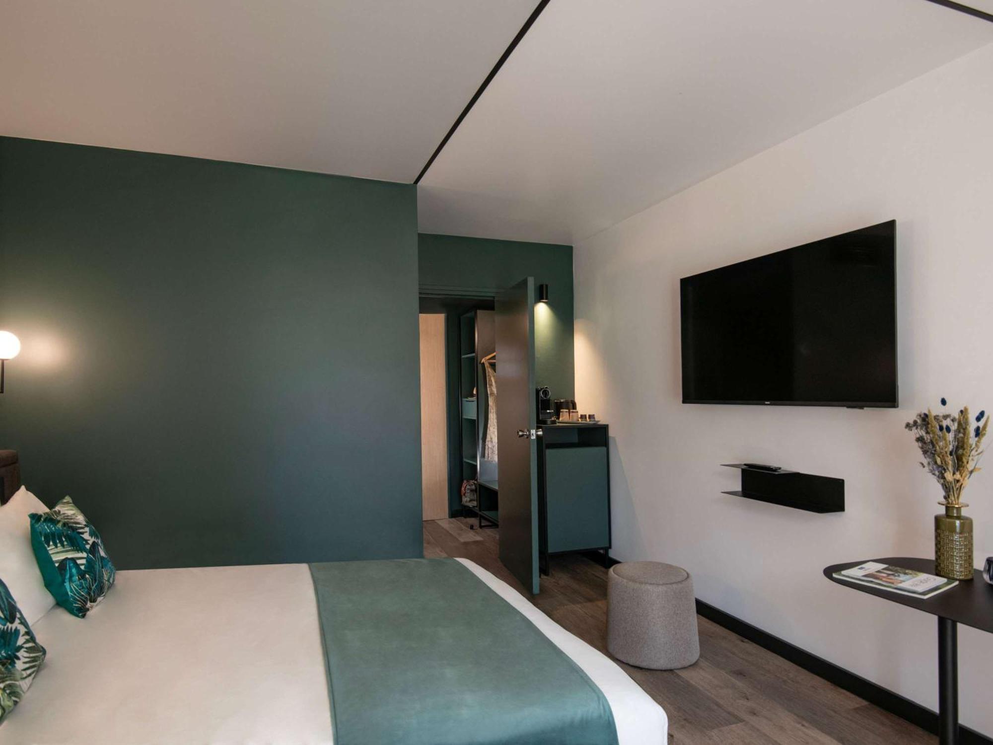Novotel Nice Aeroport Cap 3000 Сен-Лоран-дю-Вар Экстерьер фото